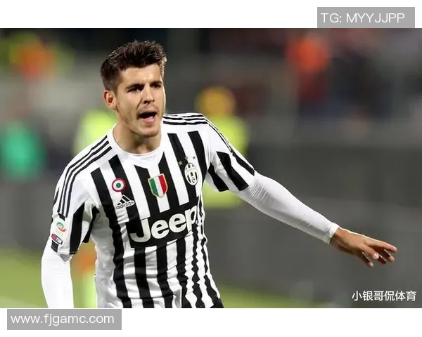 球星同款足球项链彰显运动精神与时尚魅力尽显热血与个性风采 球星同款足球项链彰显运动精神与时尚魅力尽显热血与个性风采